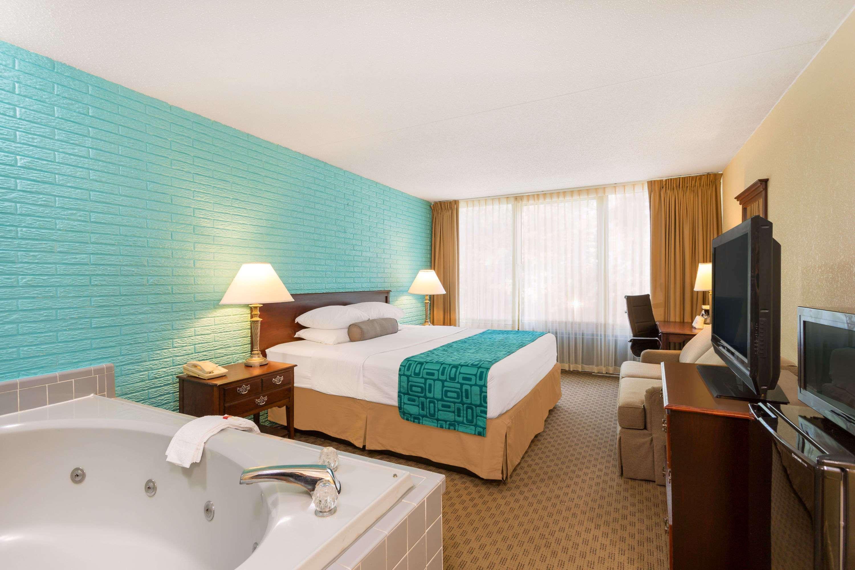 Howard Johnson By Wyndham Williamsburg Norge Exterior foto